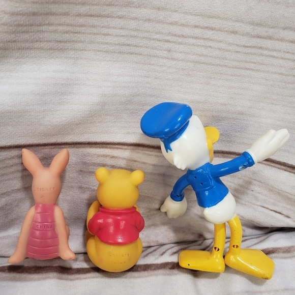 Disney Figures Vintage Winnie The Pooh Piglet Donald Duck Play Figures - Picture 8 of 9